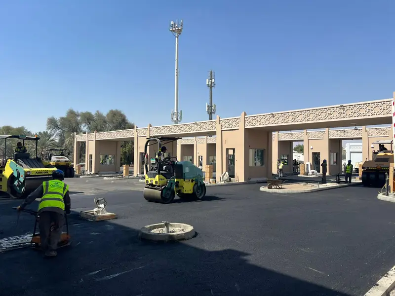 Road construction and asphalt paving work by Osool AlRoyah General Contracting for civil infrastructure projects in the UAE